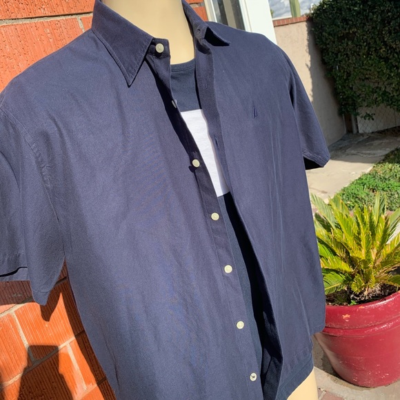 Nautica dress up shirt - Picture 3 of 3